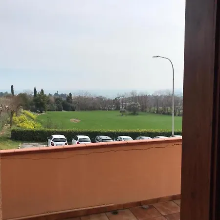 Arzilla Al Mare Sirolo